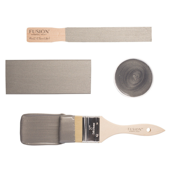 Metallic-Lackierung aus gebürstetem Stahl